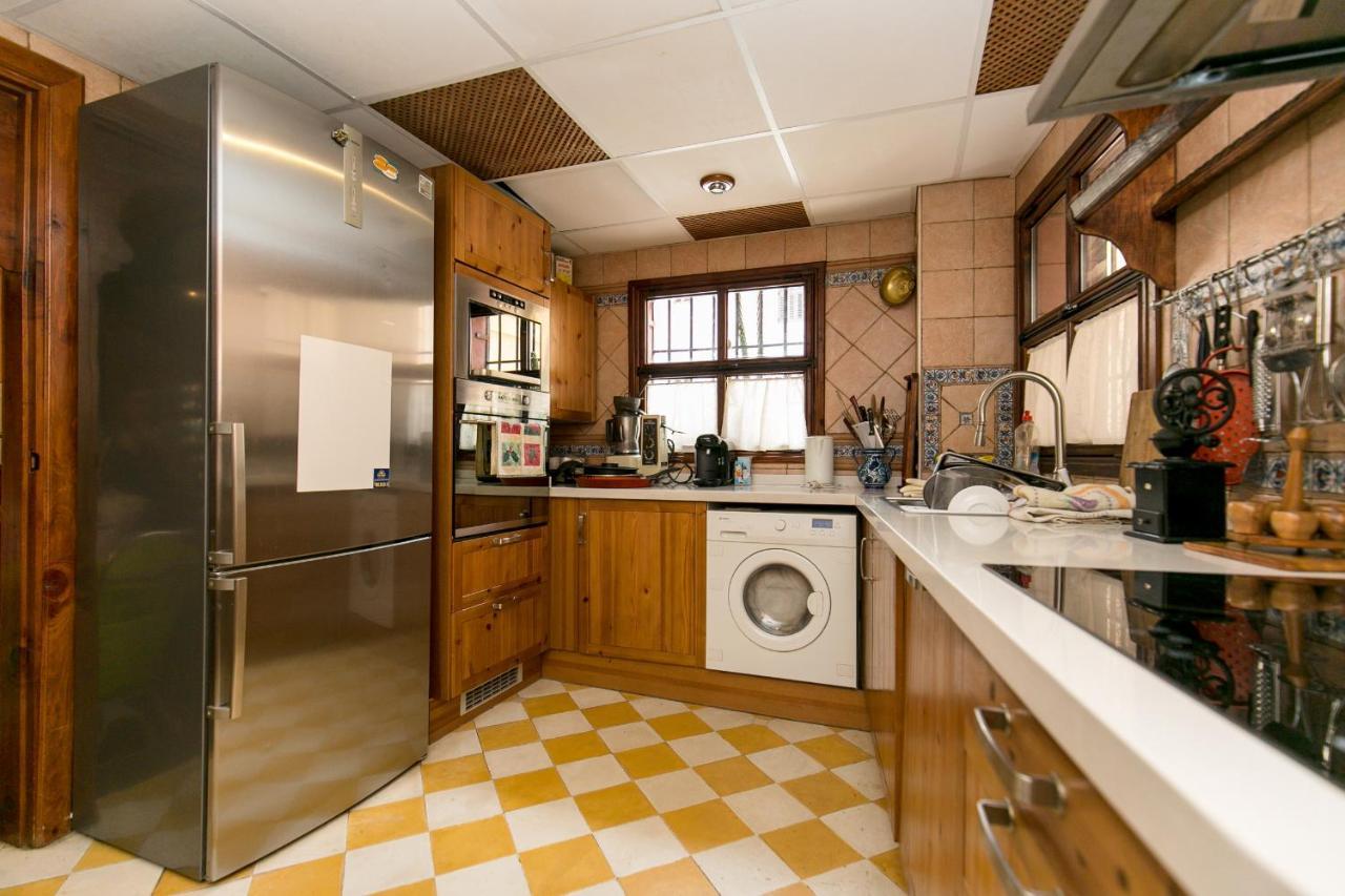 Вилла Charming Andalusian House - Free Parking Гранада Экстерьер фото